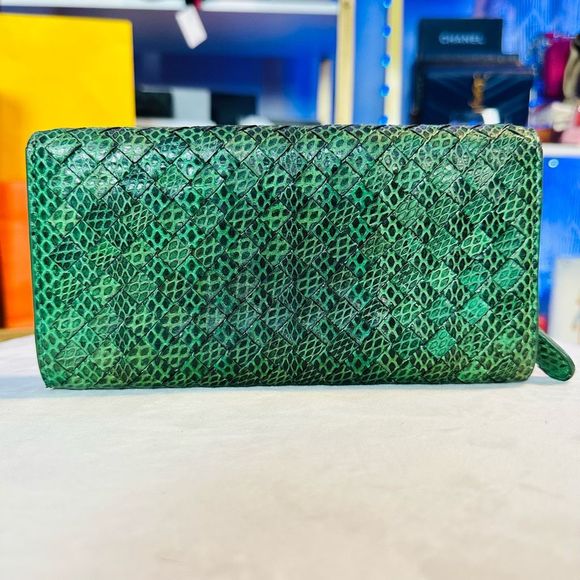 Bottega Veneta Ayers Snakeskin Leather Wallet - Picture 4 of 13